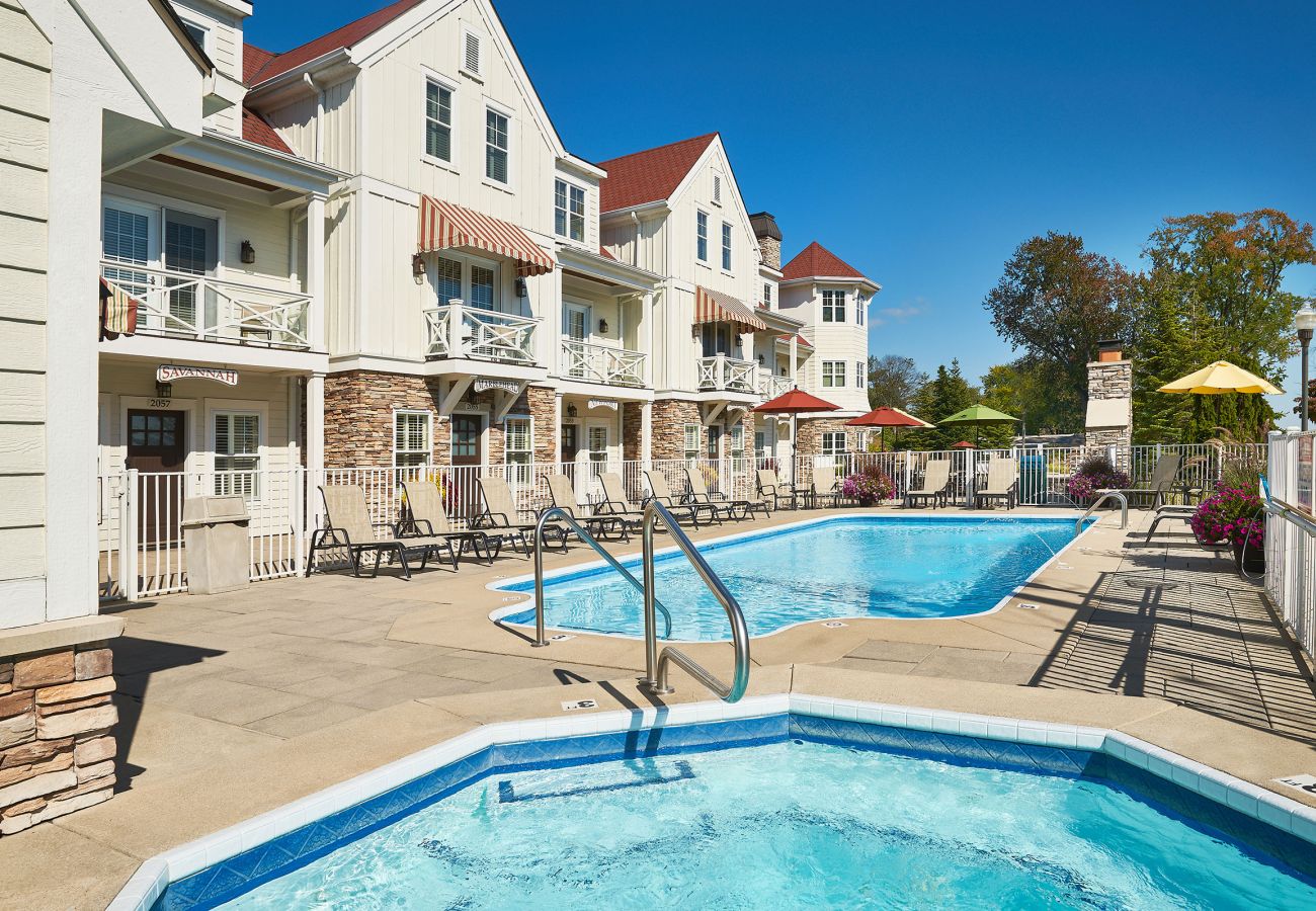 Beautiful Townhome with Pool