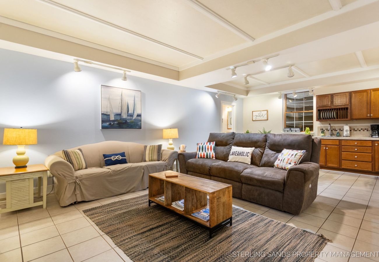 House in Douglas - Close to Beaches, Downtown Douglas, & Saugatuck! - Lower Coastal Carriage House