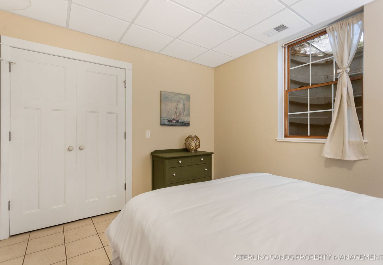 House in Douglas - Close to Beaches, Downtown Douglas, & Saugatuck! - Lower Coastal Carriage House