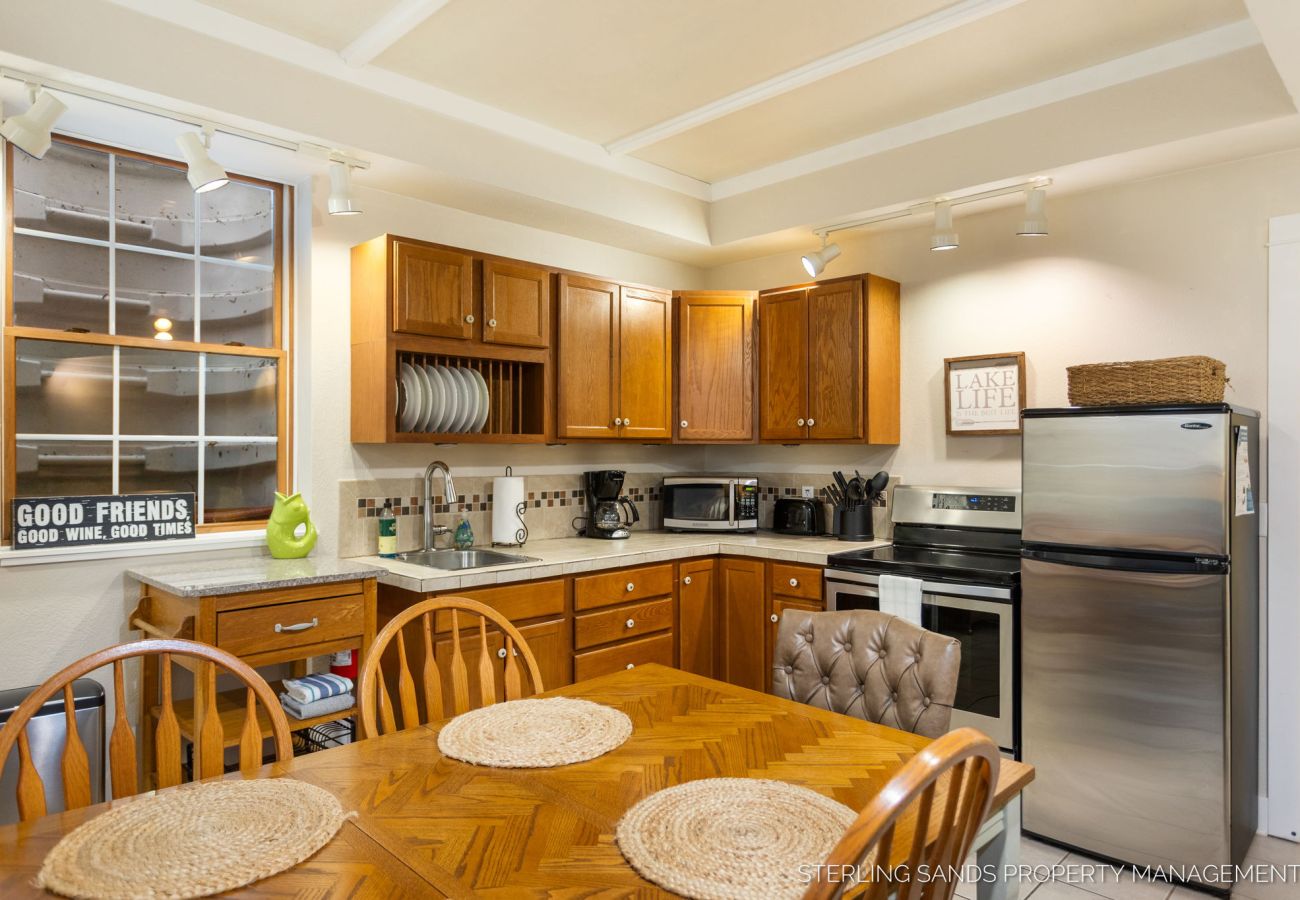 House in Douglas - Close to Beaches, Downtown Douglas, & Saugatuck! - Lower Coastal Carriage House