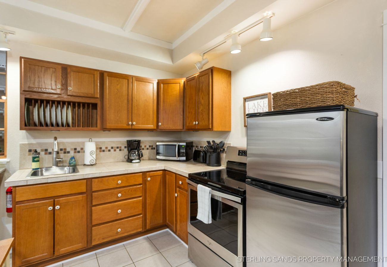 House in Douglas - Close to Beaches, Downtown Douglas, & Saugatuck! - Lower Coastal Carriage House