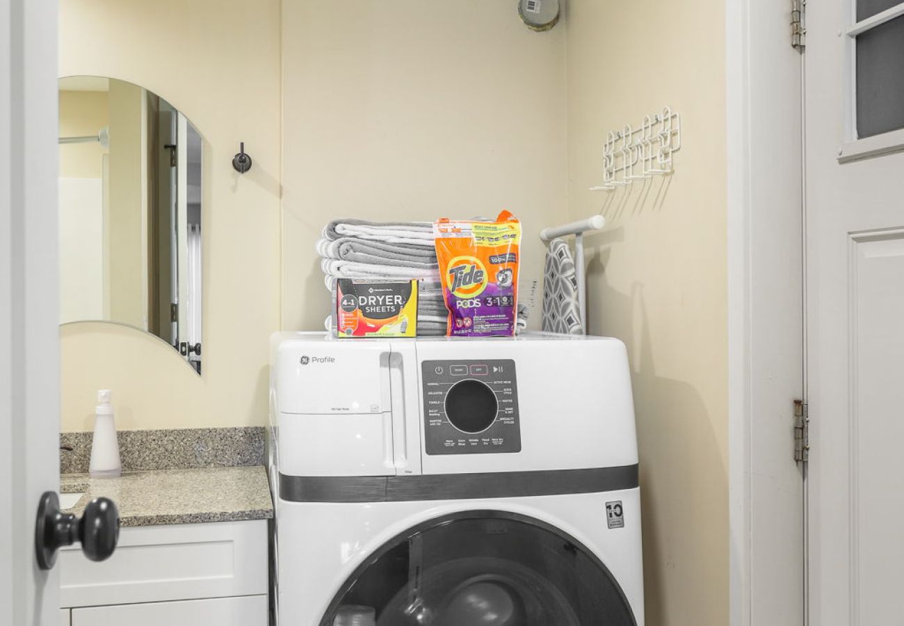 House in West Olive - Drift Away Cottage - Private Beach Access - Tennis - Near Lake MI