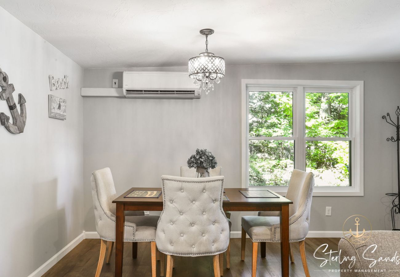 House in West Olive - Drift Away Cottage - Private Beach Access - Tennis - Near Lake MI